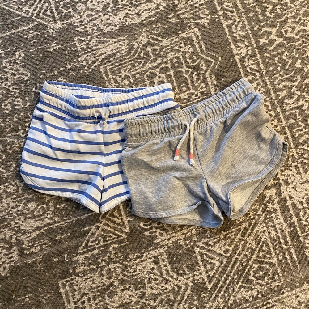 (2) Girls Cat & Jack Shorts